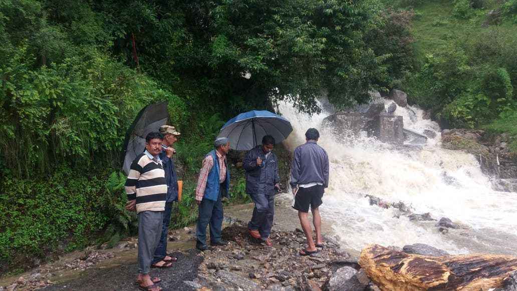 three forest worker saved 20 lives in cloud burst at tharali uttarakhand