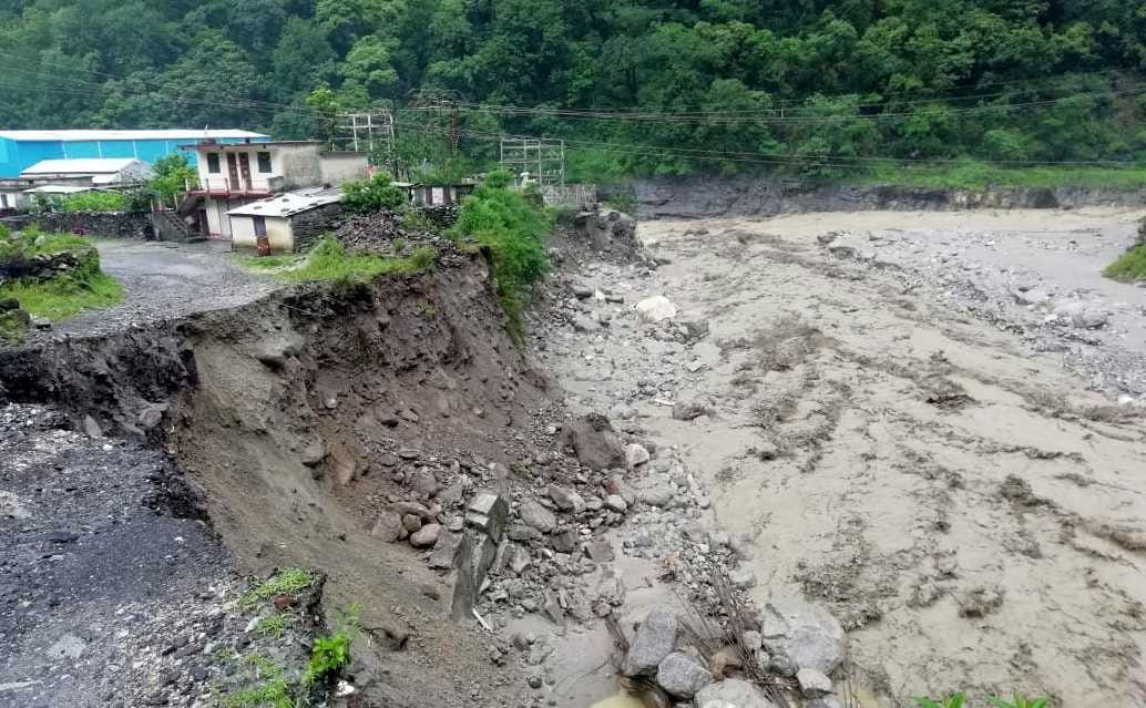 whatsapp helpful for pithoragarh disaster victim