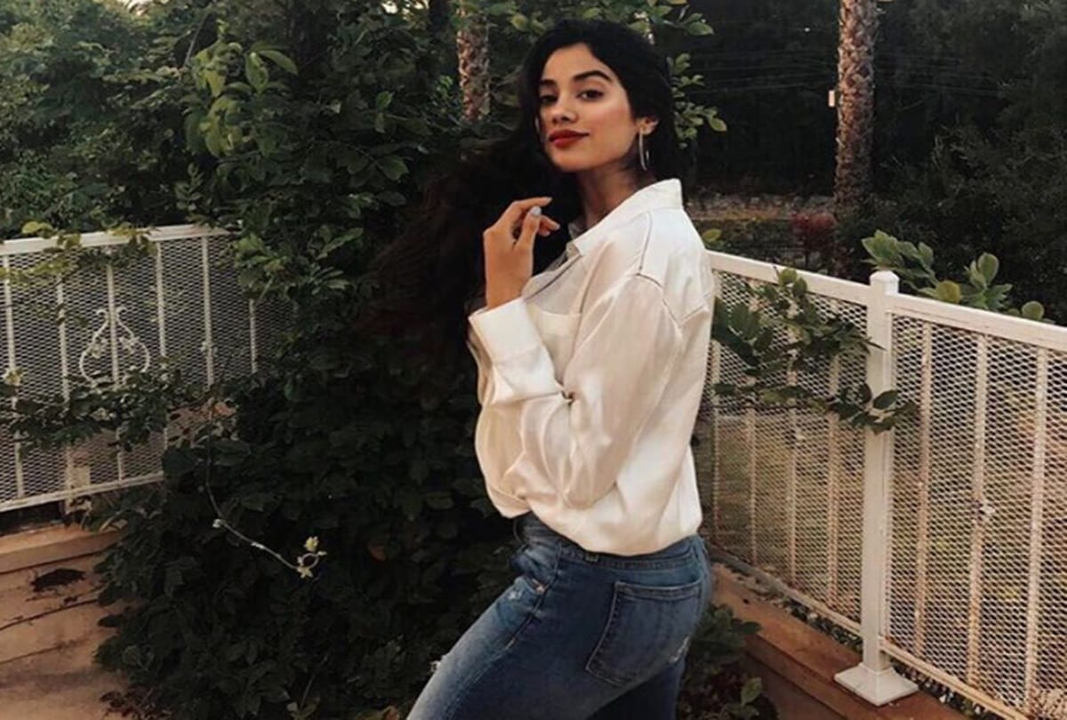 Janhvi Kapoor remember sridevi Mumbai rain incident