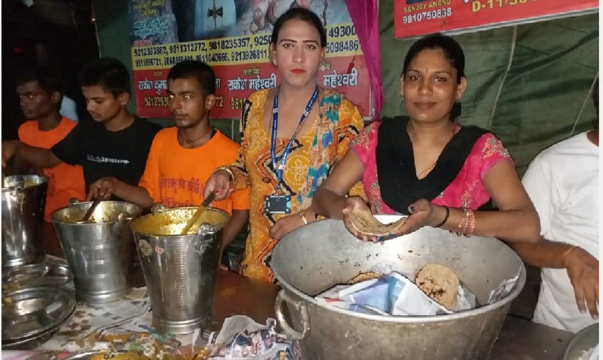 Transgender from Rajasthan giving their service in Amarnath yatra