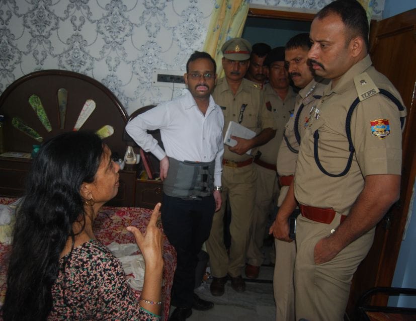 loot in up and uttarakhand border bilaspur