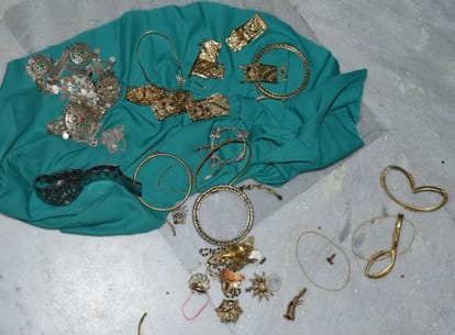 loot in up and uttarakhand border bilaspur