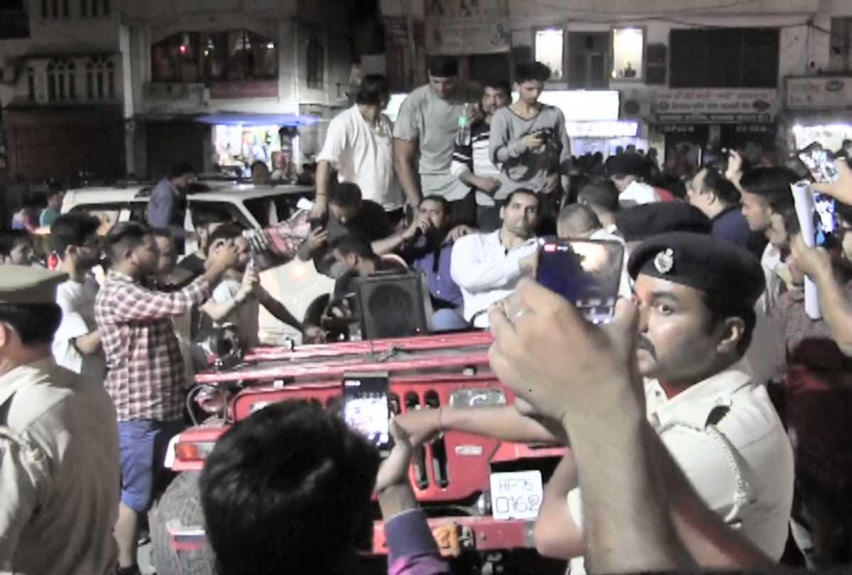 the great khali roadshow at mandi to get support for wrestling show