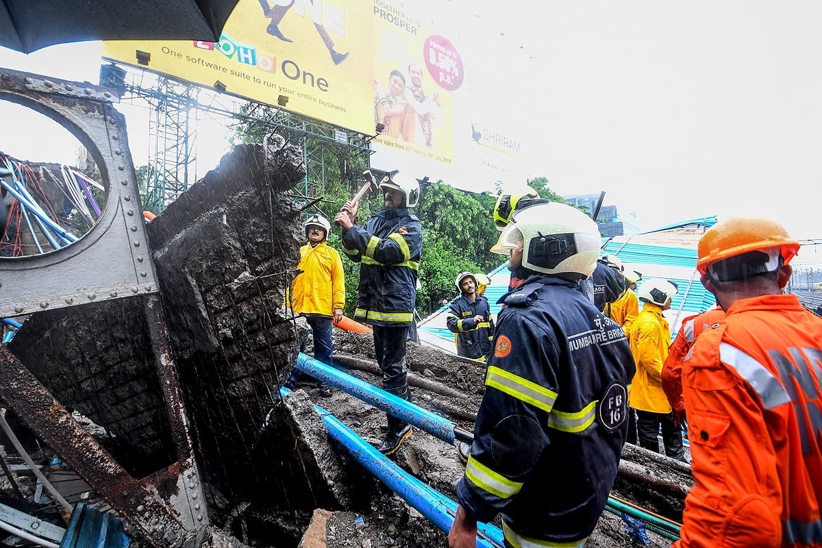 Heavy rains in Mumbai, over bridge collapses