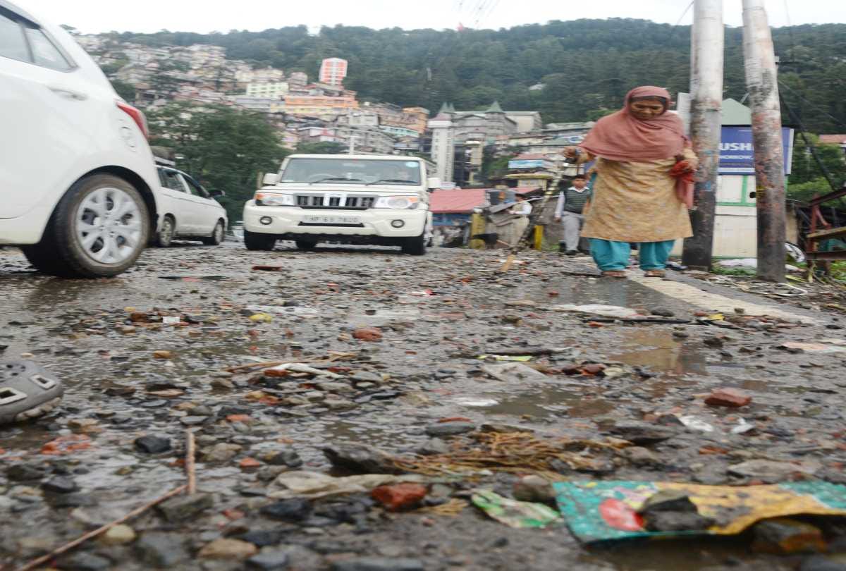 large scale loss due to heavy rainfall in shimla city of himachal 