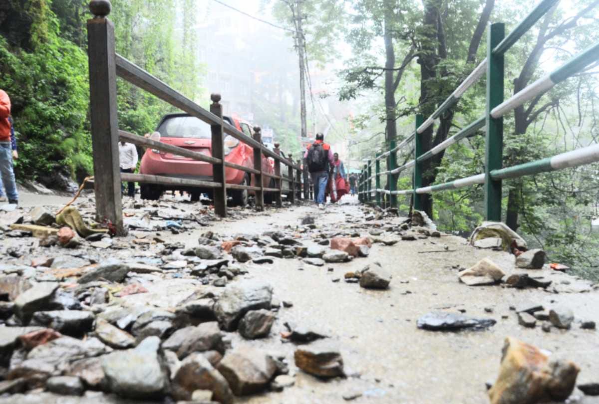  large scale loss in capital shimla due to heavy rainfall