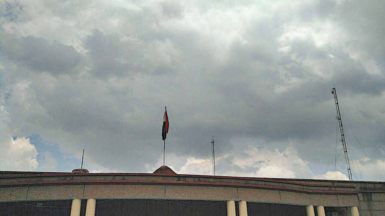 rains at night in amroha, farmers are happy, weather changed