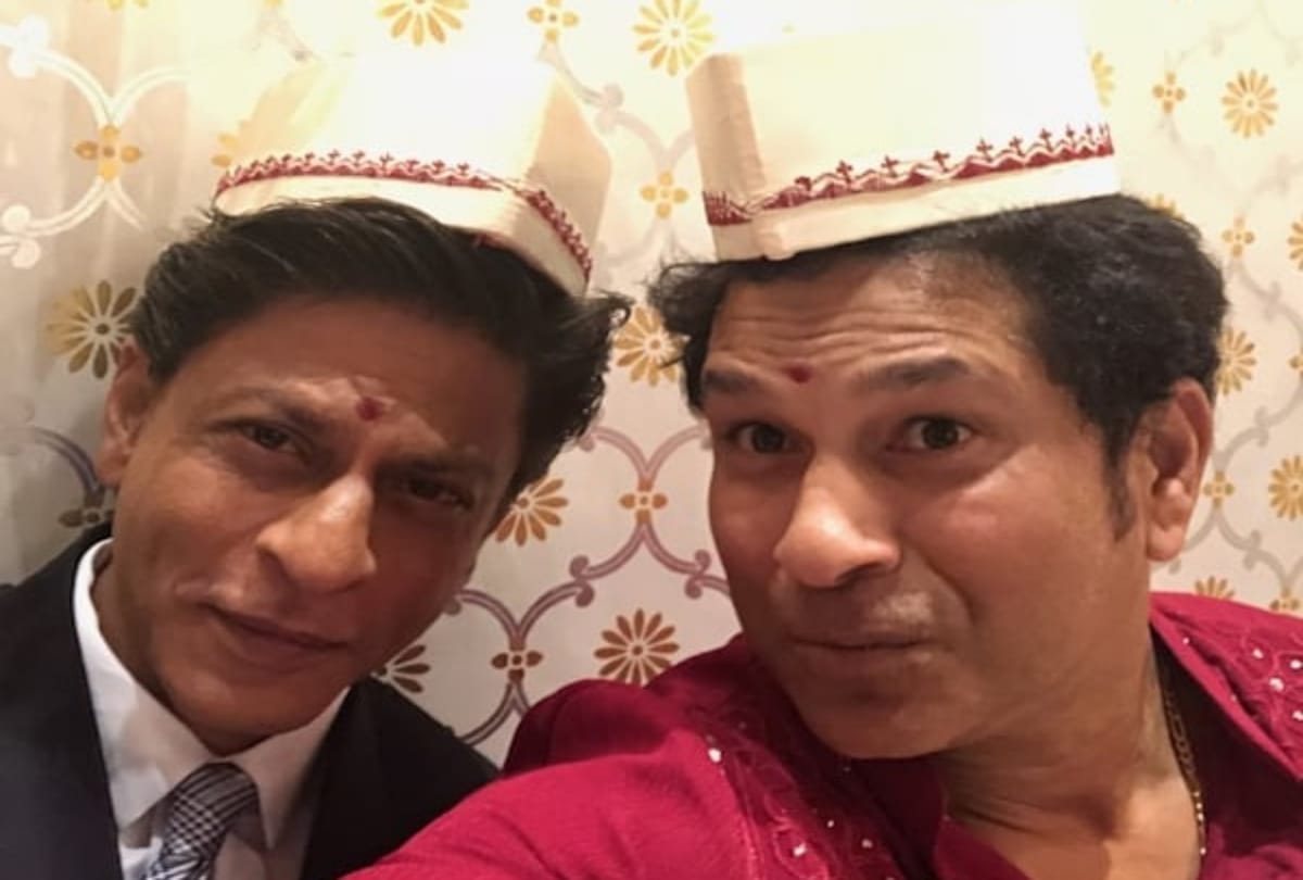 Shahrukh Khan and Sachin Tendulkar selfie has been viral