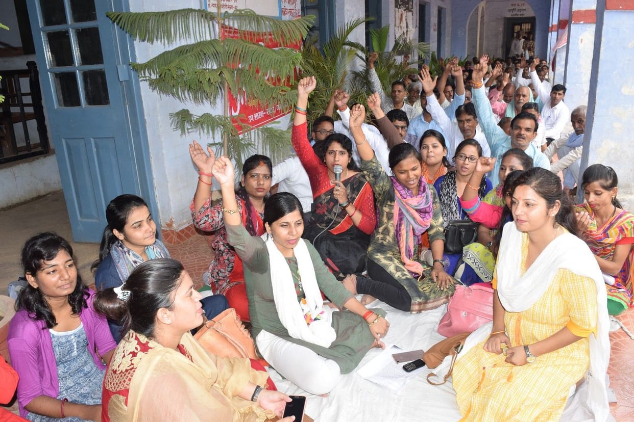 लेखपालों ने संपूर्ण समाधान दिवस का बहिष्कार