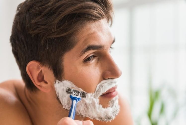 शेविंग करते वक्त जरूर बरतें ये सावधानियां वरना हो सकते हैं इन गंभीर