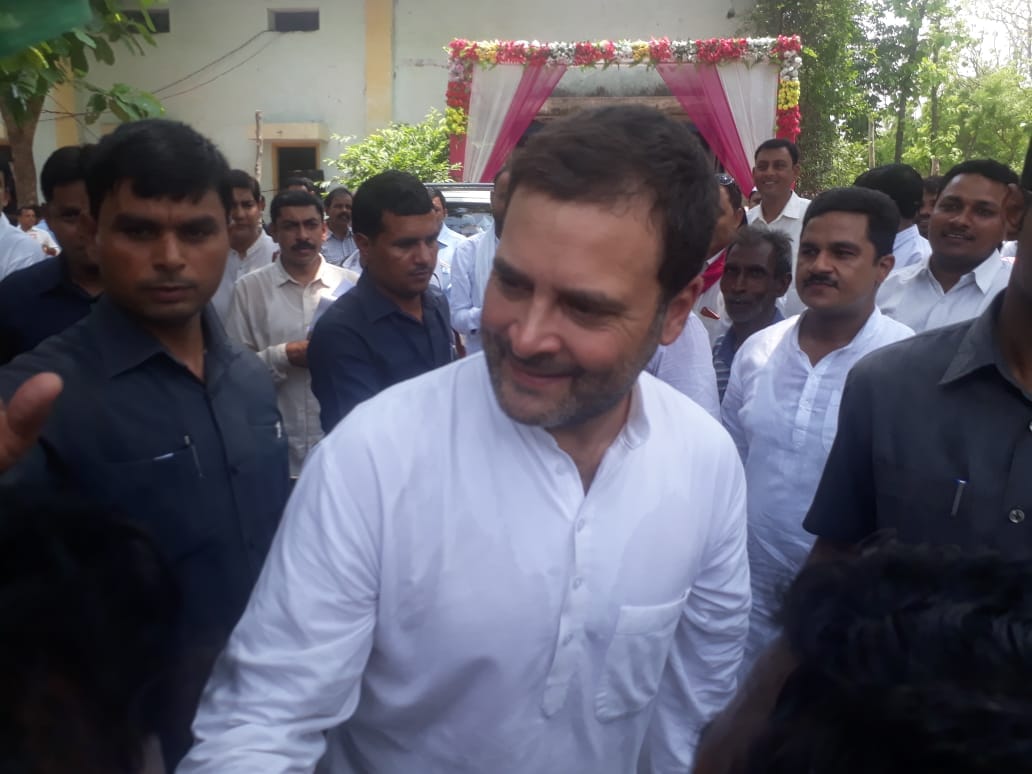 rahul gandhi reached lucknow for two days amethi visit