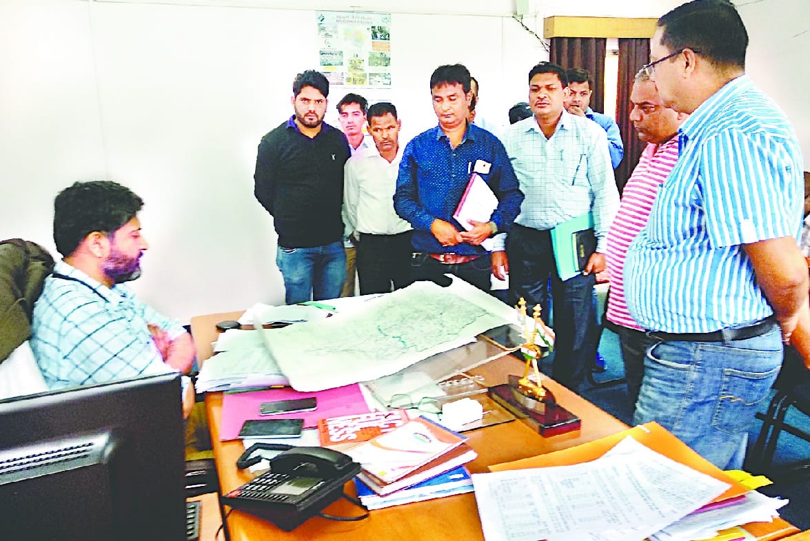 DM angry on not putting sign board on danger areas 