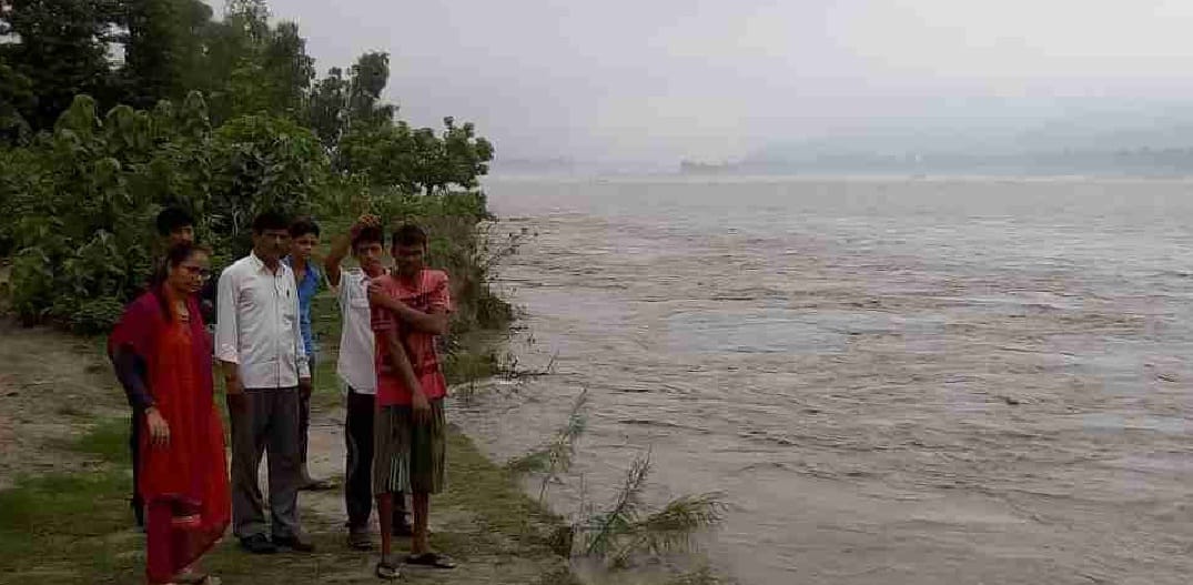  Land erosion towards Khetkheda 