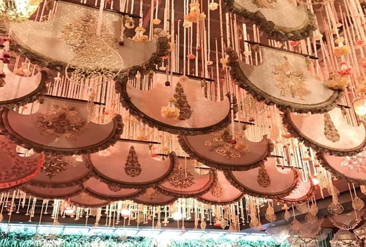 Akash Ambani And Shloka Mehta Engagement Drones Used To Serve Food