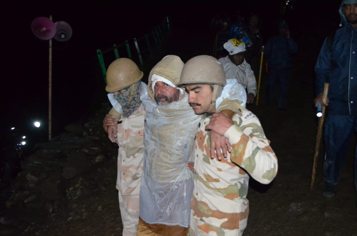 jammu and kashmir Two dead and four injured after landslide in Baltal