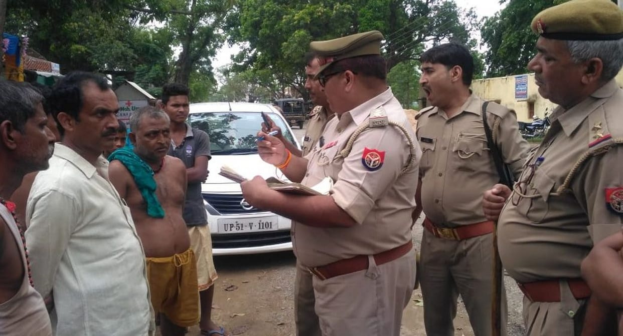 भाजपा नेता पर हमला, हवाई फायरिंग कर बचाई जान