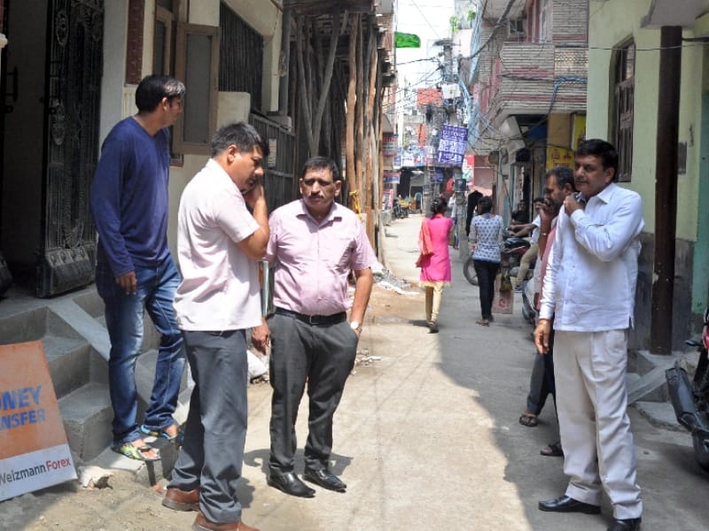 Police talked to 100 people over in burari murder mystery in delhi