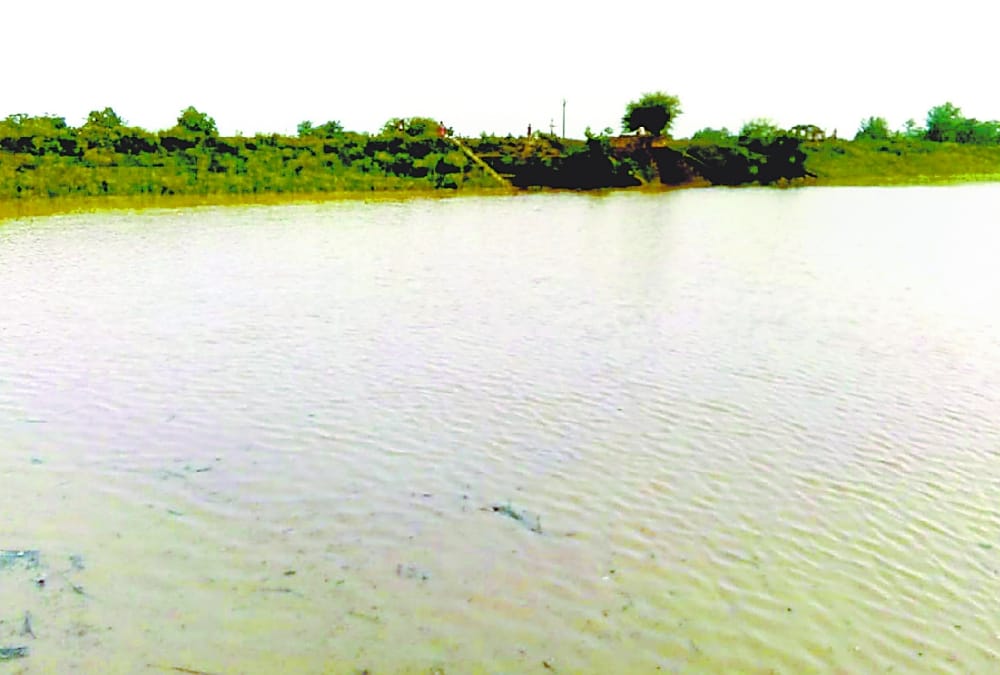 water level raises in ghaghra and sarayu river creates panic   for people in awadh.