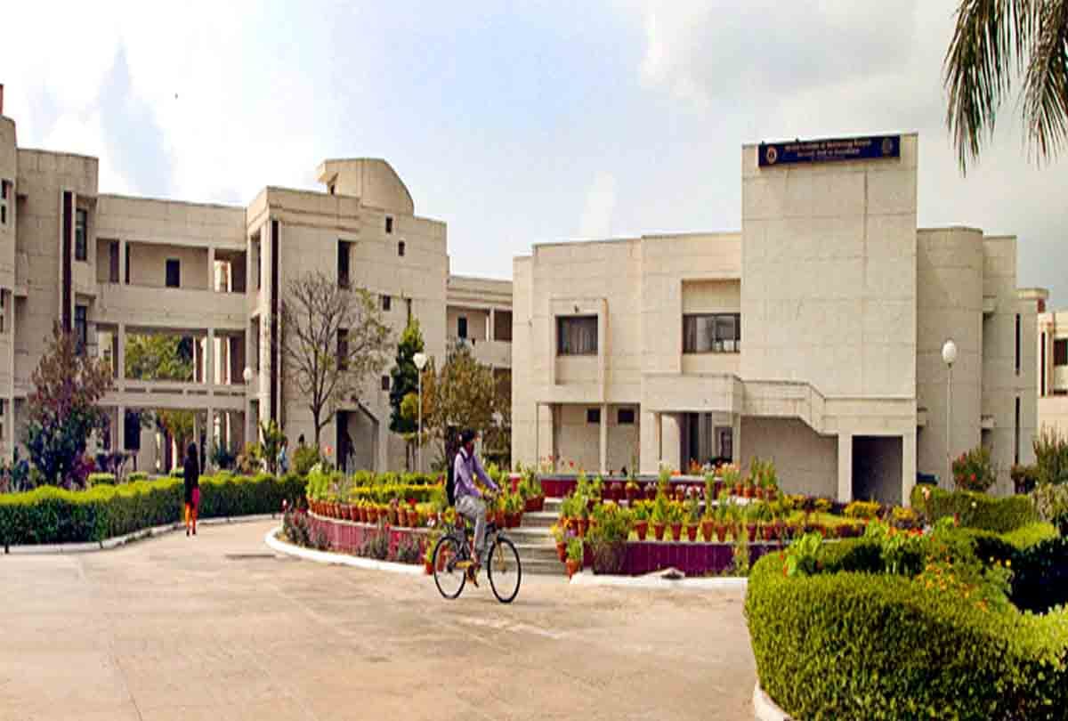Learn foreign languages in kanpur IIT  