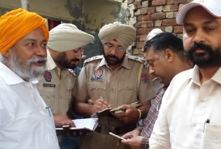 Two daughters including father death by roof collapse in malot
