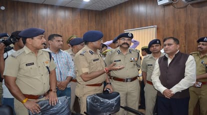 UP: Prevented women from meeting DGP, try attempt suicide