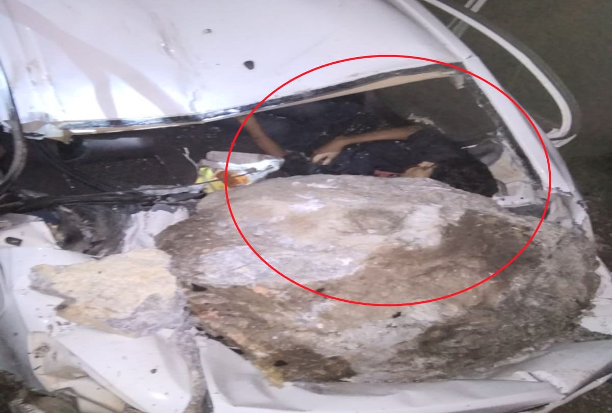 Rock Falls on car man killed in Mandi Himachal Pradesh