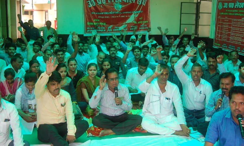 प्रमाण पत्र से लेकर पैमाइश तक कई काम ठप