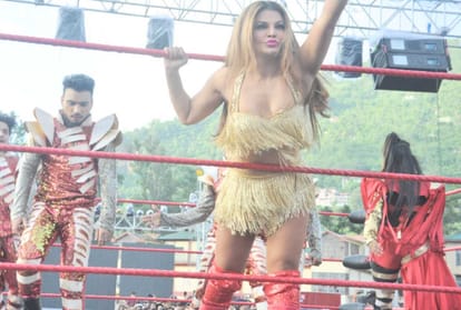the great khali wrestling show live at mandi himachal