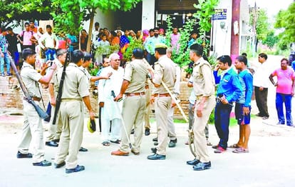 student was missing and families jammed road