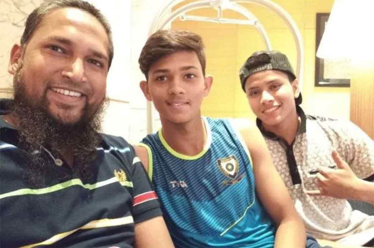 life story of yashasvi jaiswal sells golgappa sleep in tent scored century in u19 world cup