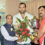 cm jairam thakur thanked the great khali for fabulous wrestling show