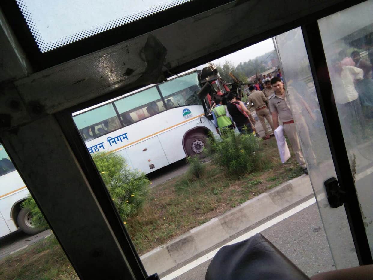 four vehicle Bump one by one on NH 24 Moradabad
