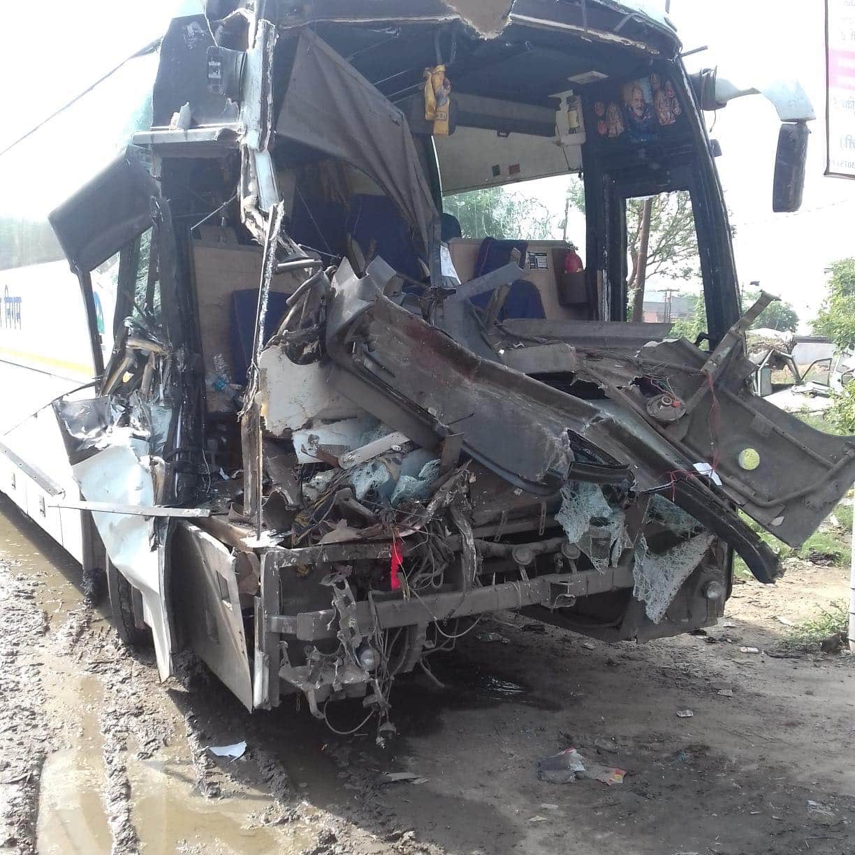 four vehicle Bump one by one on NH 24 Moradabad