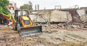 27 shops destroyed in Jhansi