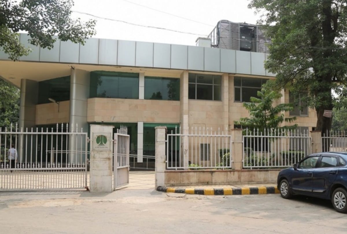 East Delhi municipal corporation has increased the booking amount of community buildings