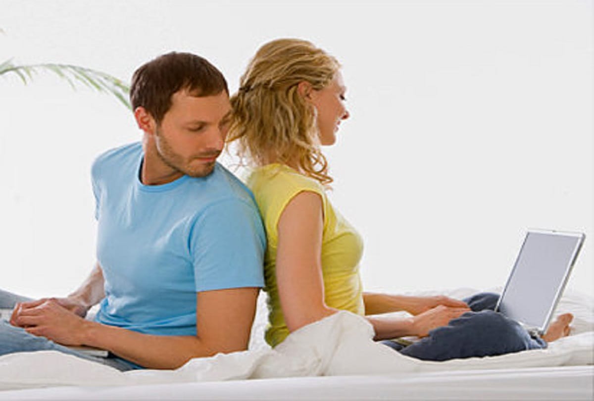 Man seeks divorce as wife is net Addict in delhi