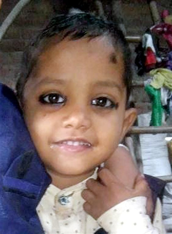  Neighbors poisoned in toffee, death of a child