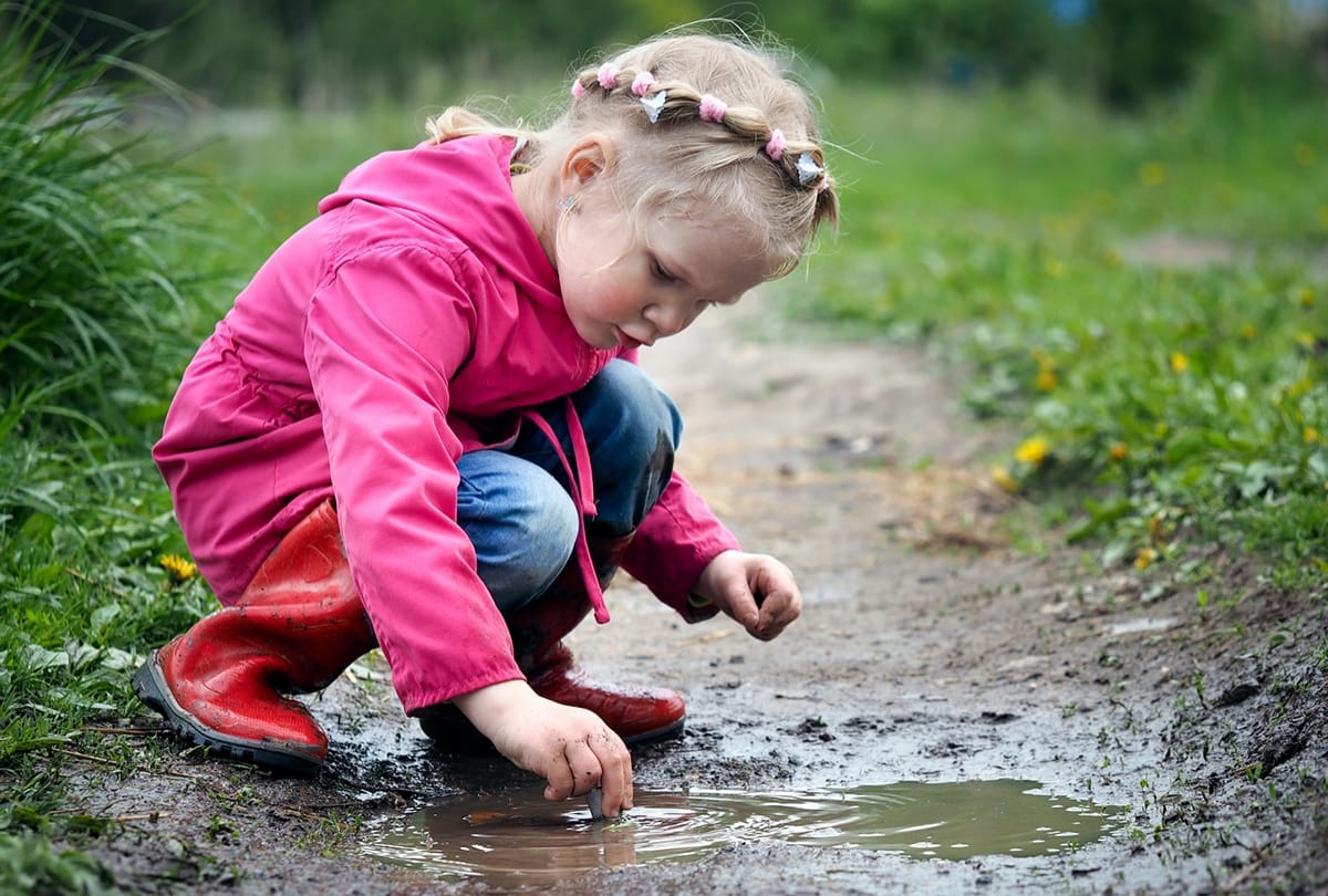 why does baby eat soil know causes of pica in children