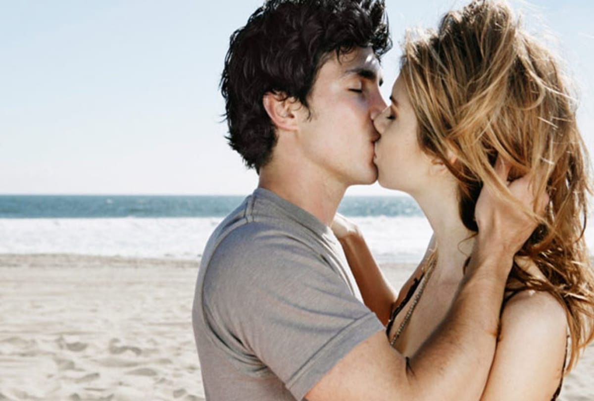 Kiss Day 2019 Benefits Of kiss For Girlfriend And Boyfriend In Valentines Day 2018