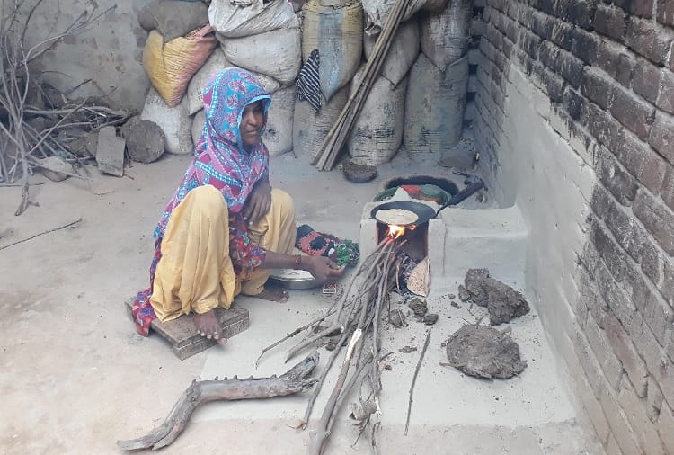 How successful are the prime minister ujjwala yojana, know in pictures