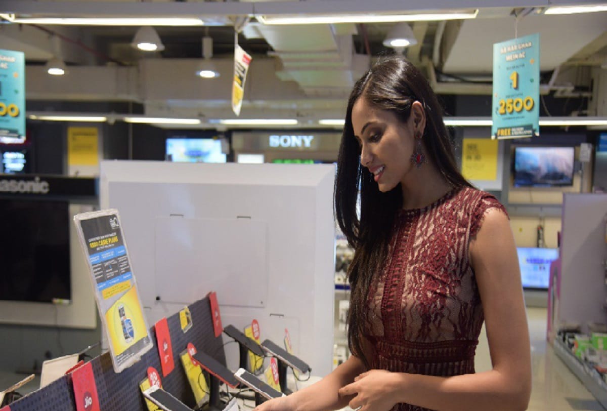 reliance industries to venture in ecommerce sector, will give tough fight to amazon, flipkart