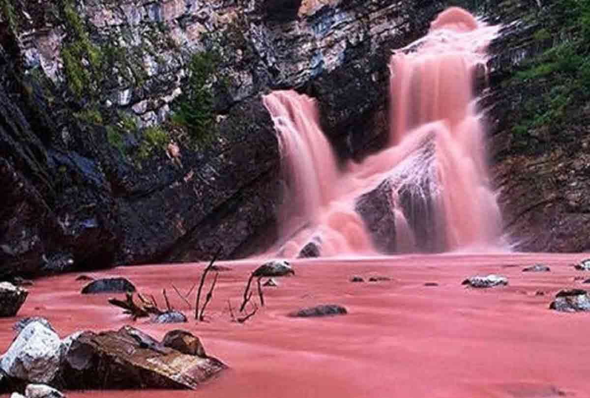 worlds unique waterfalls which can show heaven or hell in front of your eyes