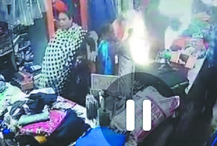 चोरी करने वाले महिला गिरोह का पर्दाफाश