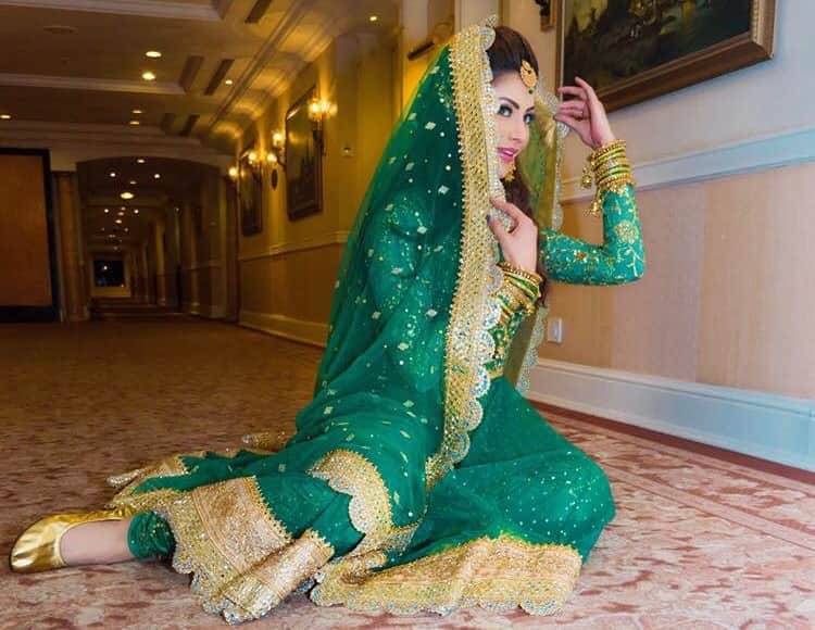 urvashi rautela change her look and looking awesome
