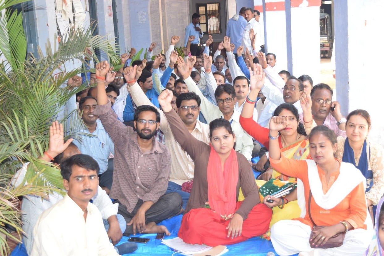 लेखपाल नौ से करेंगे संपूर्ण कार्य बहिष्कार
