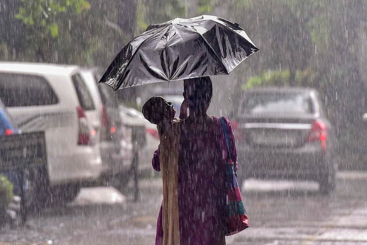 IMD warns of heavy rainfall in next 24 hours in several states