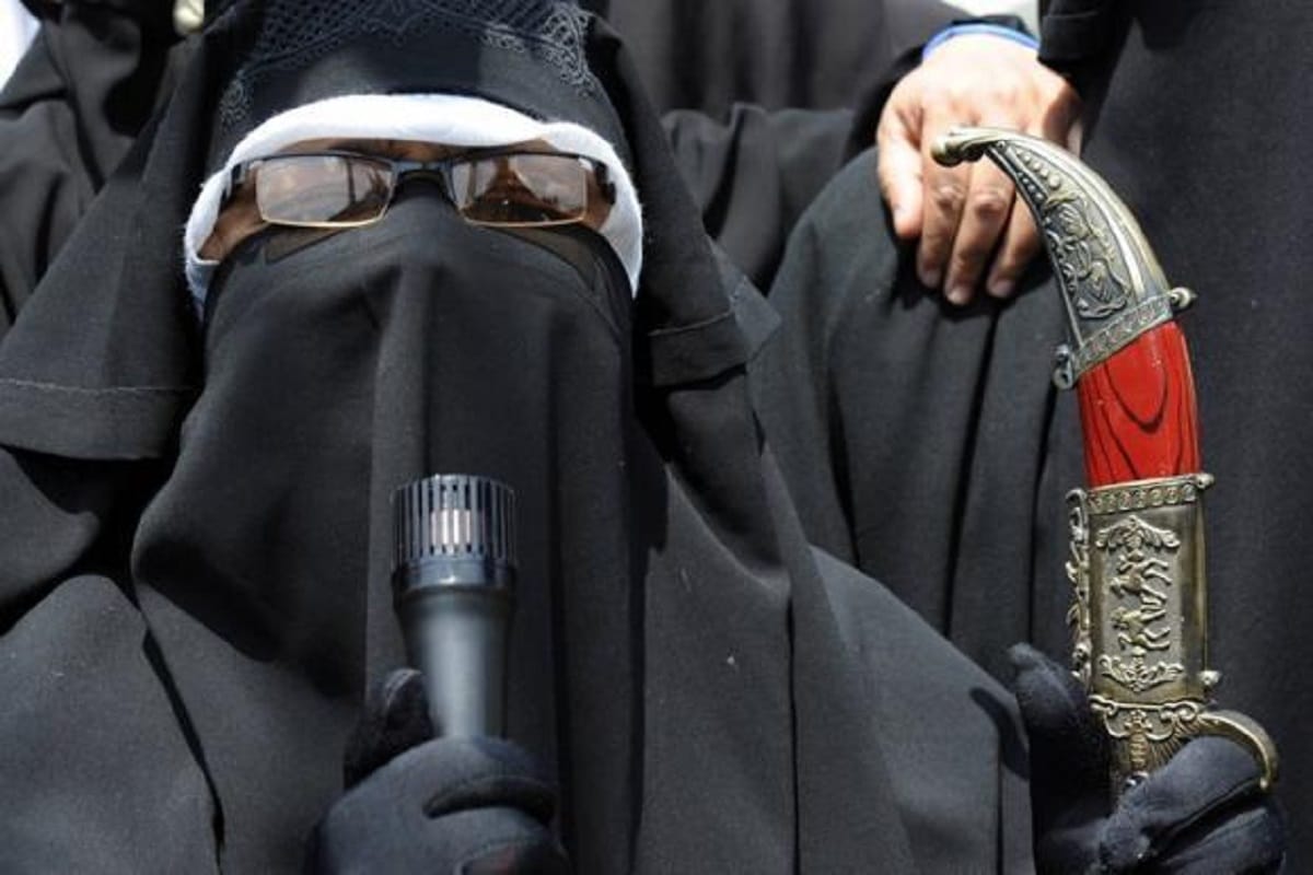The High Court asked the Central Government on the petition of Asea Andrabi