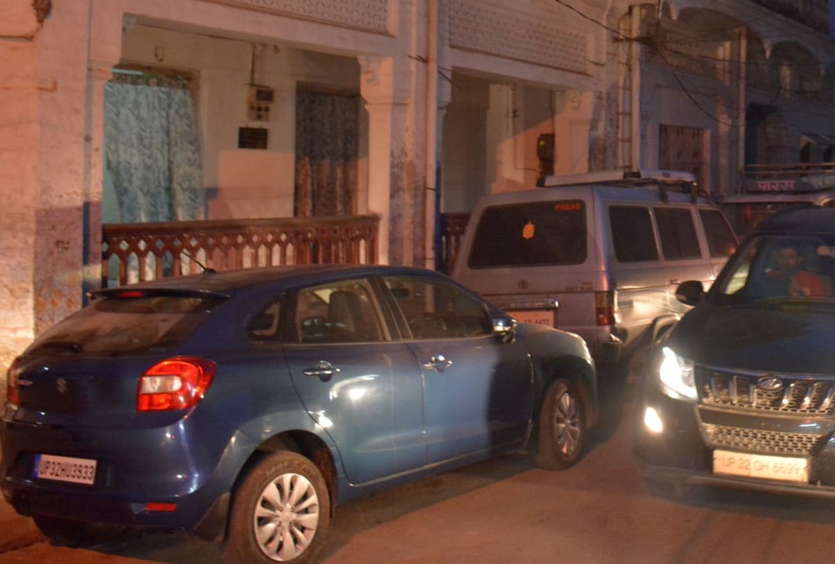 Car will be registered only after parking in the survey