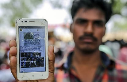 Mob Lynching: in one year mob killed 27 peoples in 9 states because of fake messages 