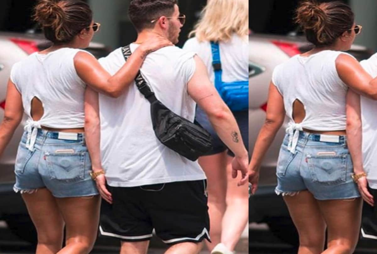 Priyanka Chopra cycling on the streets of New York with Nick Jonas 